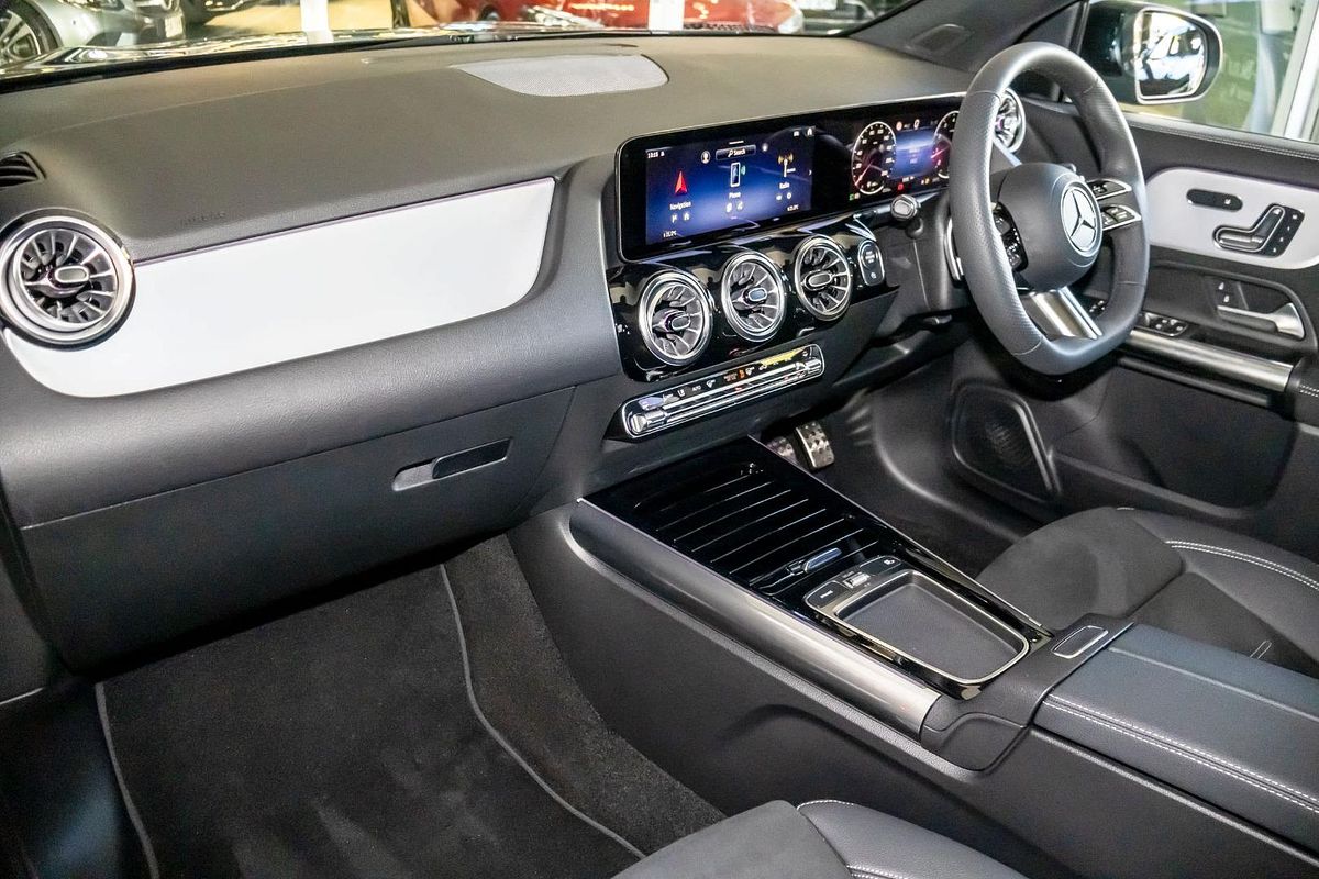 H247 806+056MY GLA200 Special Ed WAG DUAL 7sp
