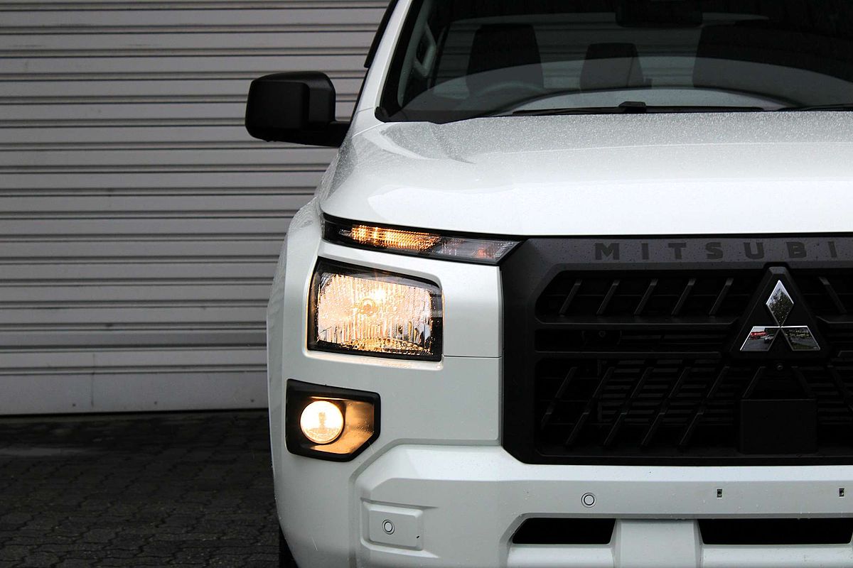 2024 Mitsubishi Triton GLX+ MV 4X4