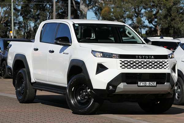 2025 Toyota Hilux SR 48V GUN126R 4X4