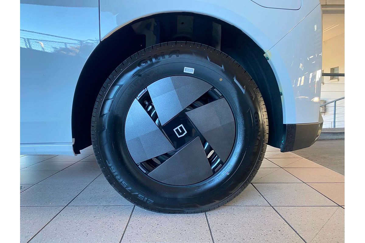 Super Van 6m, LWB, FWD, 106kwh, H2500 Super Van 6m, LWB, FWD, 106kwh, H2500