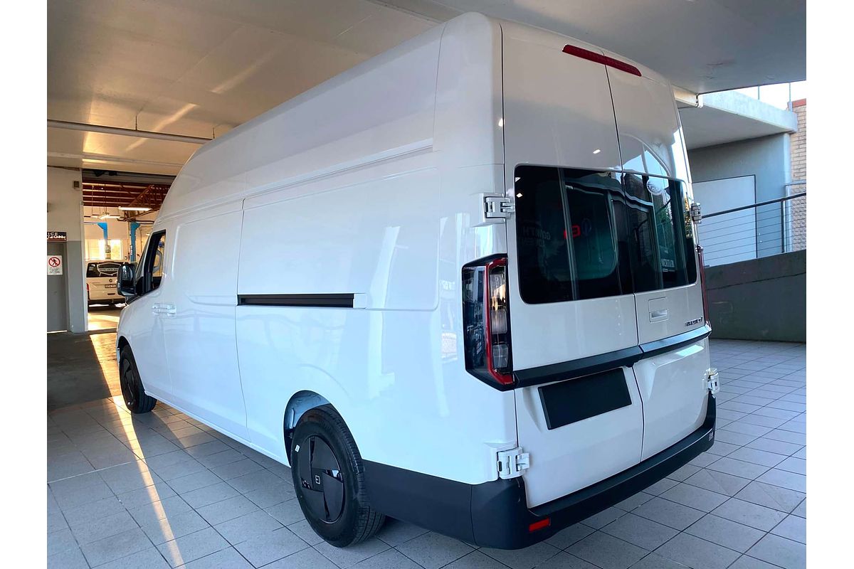 Super Van 6m, LWB, FWD, 106kwh, H2500