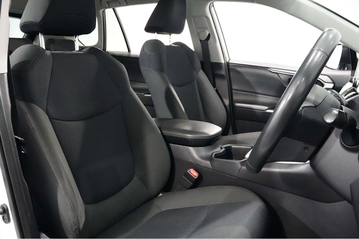 2021 Toyota RAV4 GX AXAH54R