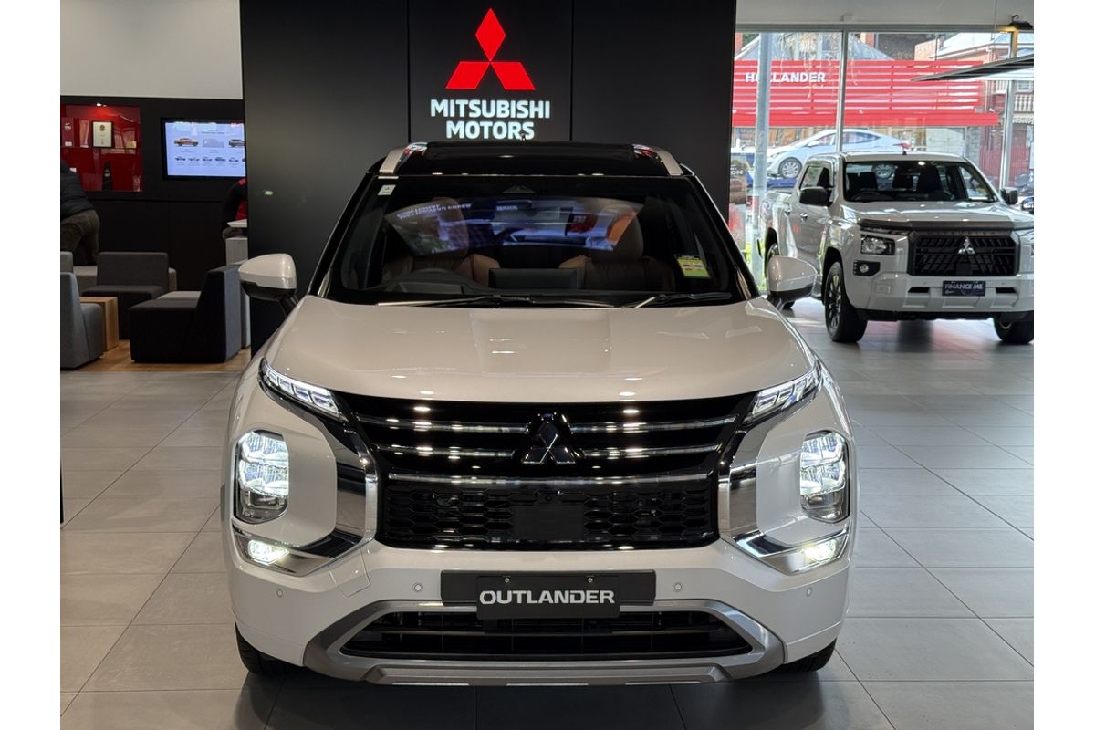 2025 Mitsubishi ZM Outlander EXCEED TOURER 2.4L PHEV 5ST