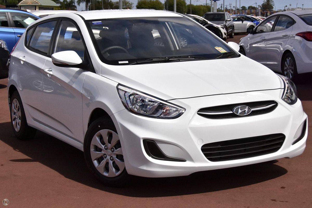2017 Hyundai Accent Active RB4