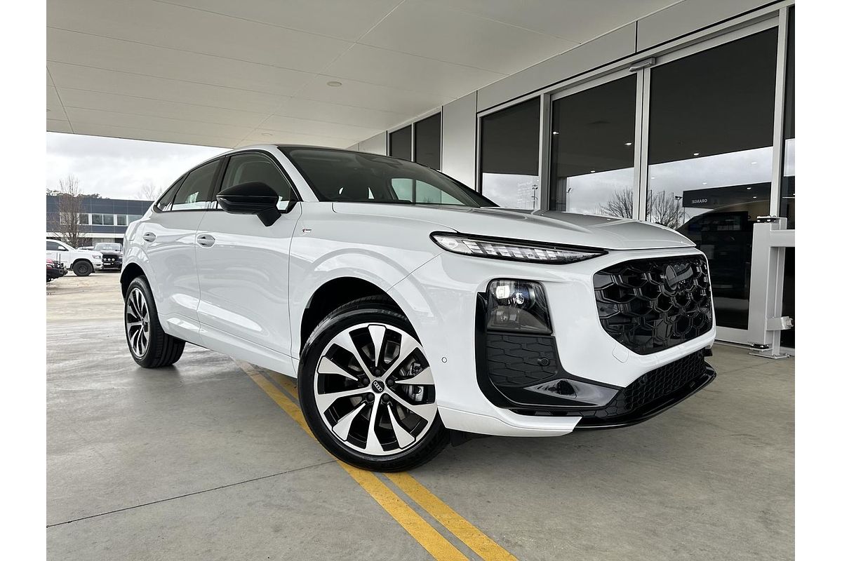 2026 Audi Q3 TFSI 150kW FJ