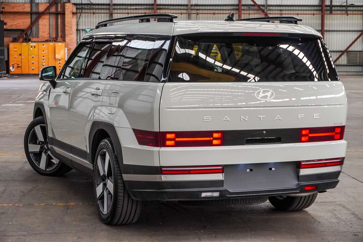 2025 Hyundai Santa Fe Hybrid Elite MX5.V1