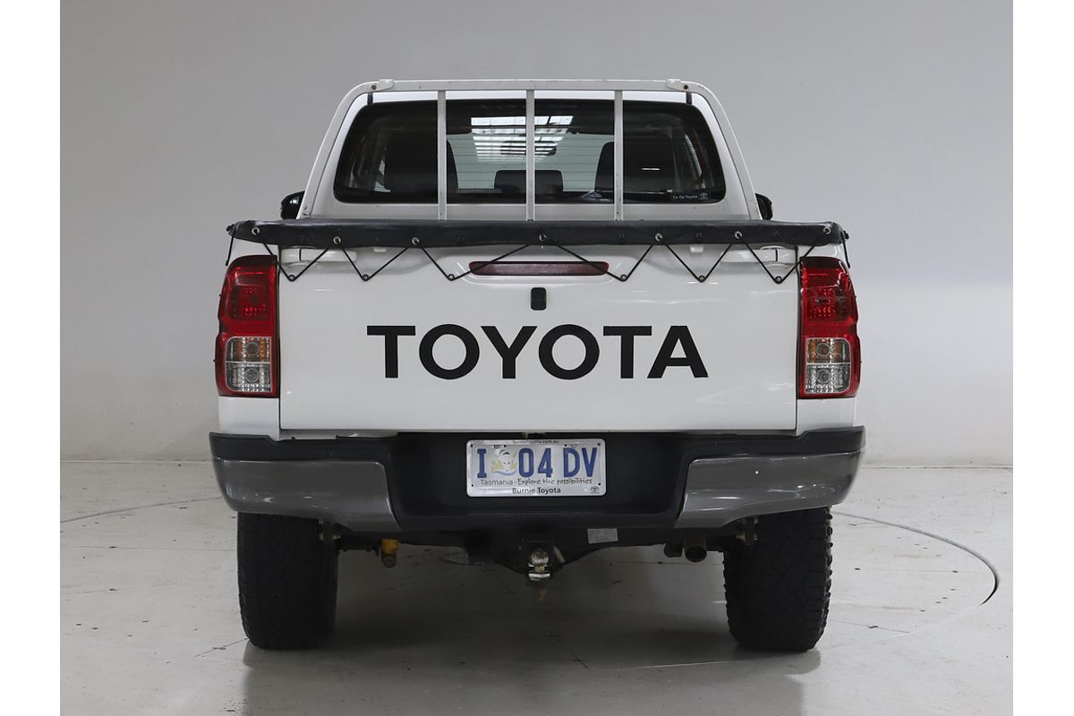 Hilux 4x4 SR 2.8L T Diesel Automatic Double Cab 1Y46300 003