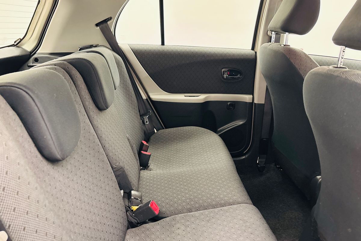 Yaris YRS 1.5L Petrol Manual 5 Door Hatch