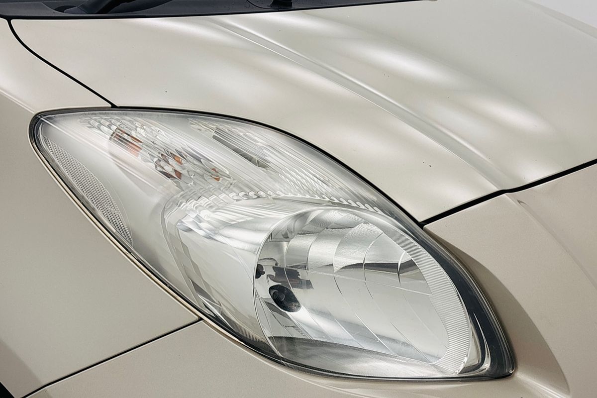Yaris YRS 1.5L Petrol Manual 5 Door Hatch