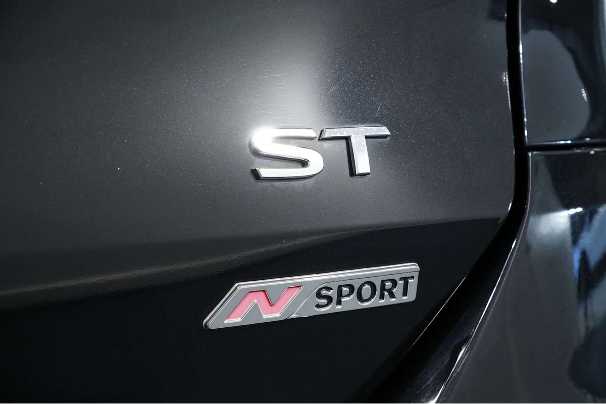 2016 Nissan X-TRAIL ST N-SPORT Black T32