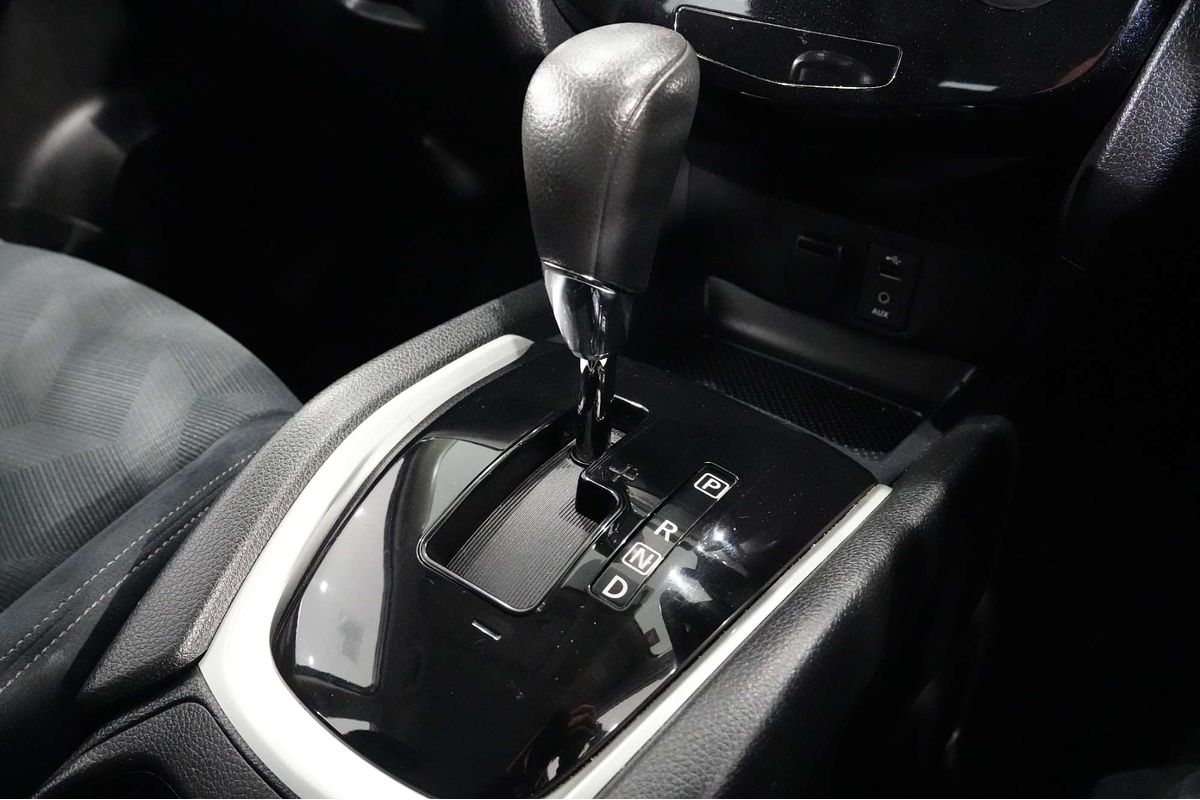2016 Nissan X-TRAIL ST N-SPORT Black T32