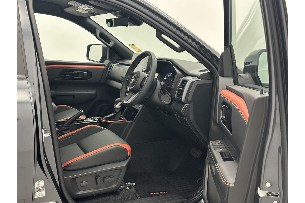 Nissan NAVARA 4X4 2.4 DSL AUTO DC P4X