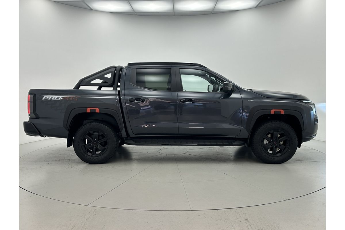 Nissan NAVARA 4X4 2.4 DSL AUTO DC P4X