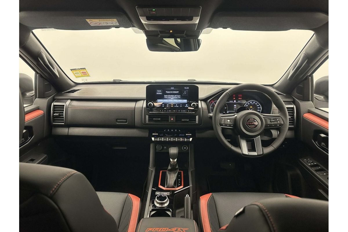 Nissan NAVARA 4X4 2.4 DSL AUTO DC P4X