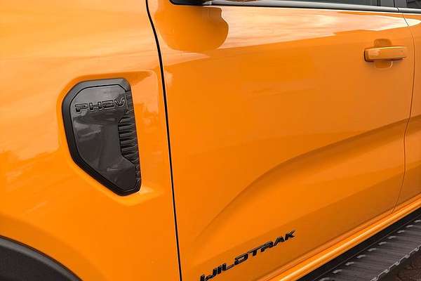 2025 Ford Ranger PHEV Wildtrak 4X4 2.3L thumb-3