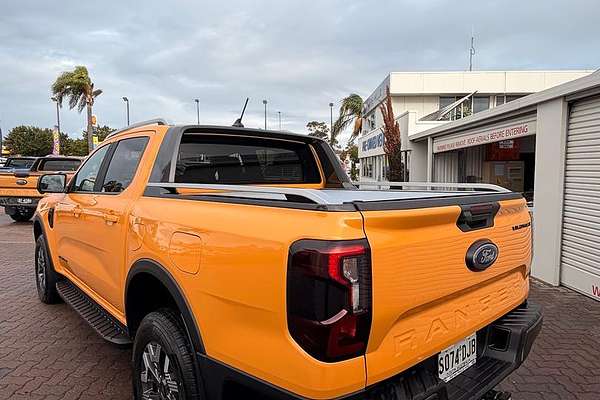 2025 Ford Ranger PHEV Wildtrak 4X4 2.3L thumb-4