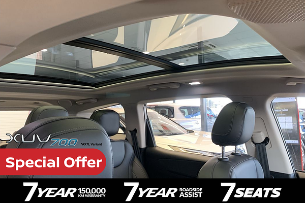 2025 Mahindra XUV700 AX7L