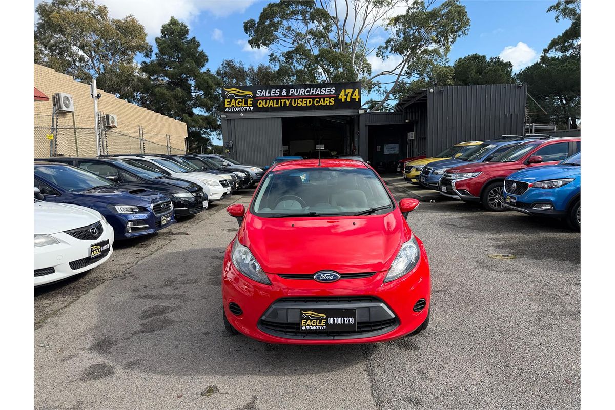 2013 Ford Fiesta CL WT