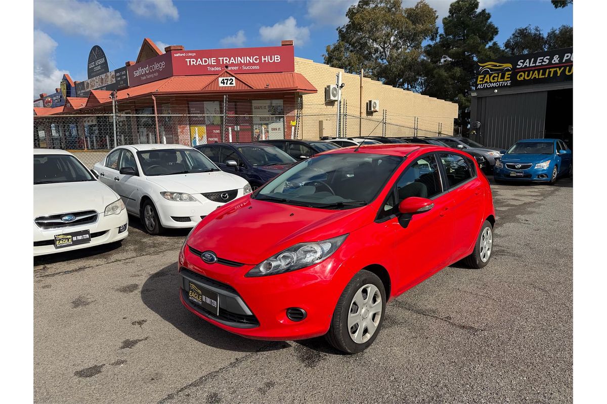 2013 Ford Fiesta CL WT