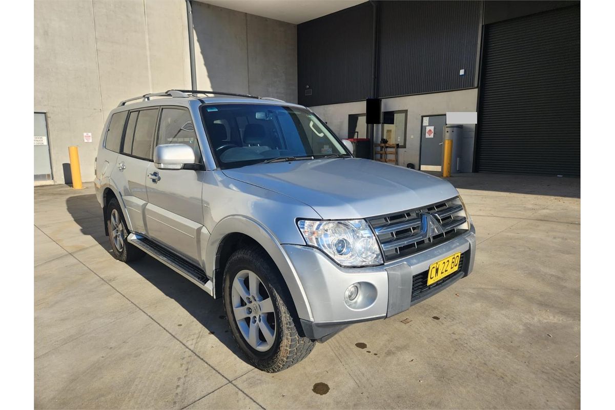 2008 Mitsubishi Pajero VR-X NS