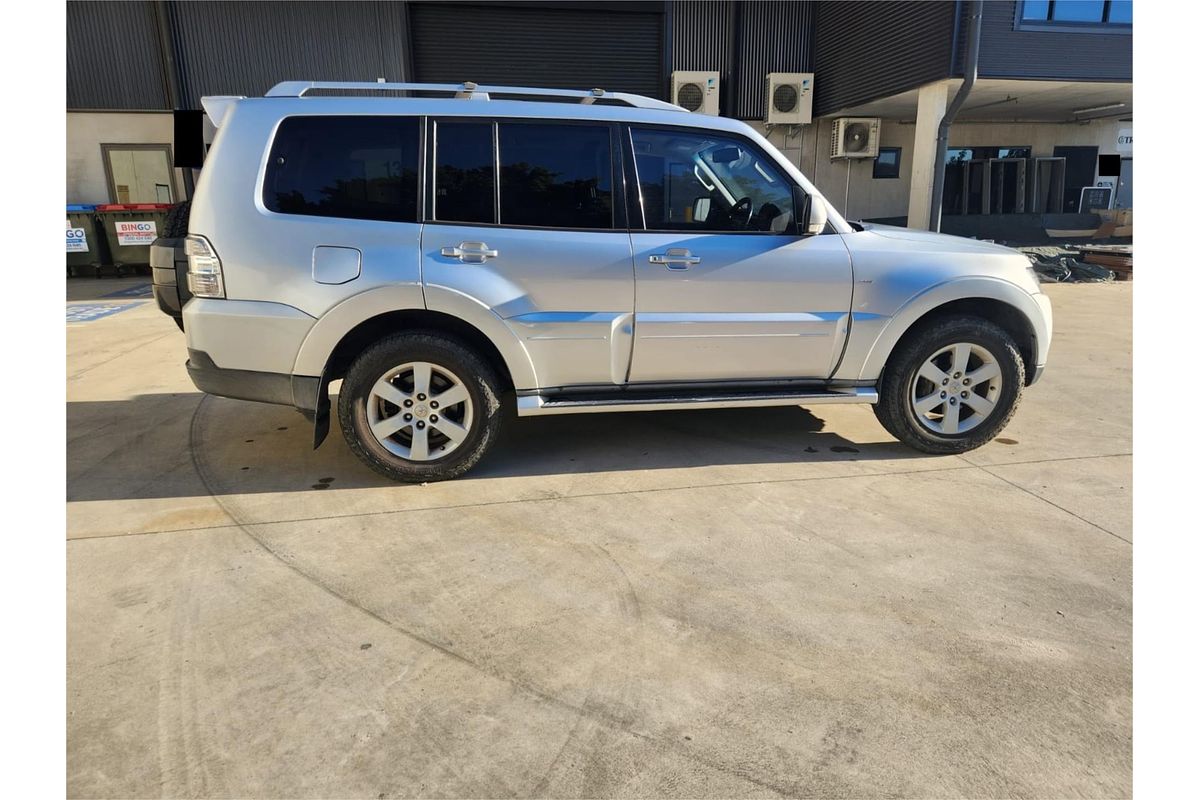 2008 Mitsubishi Pajero VR-X NS