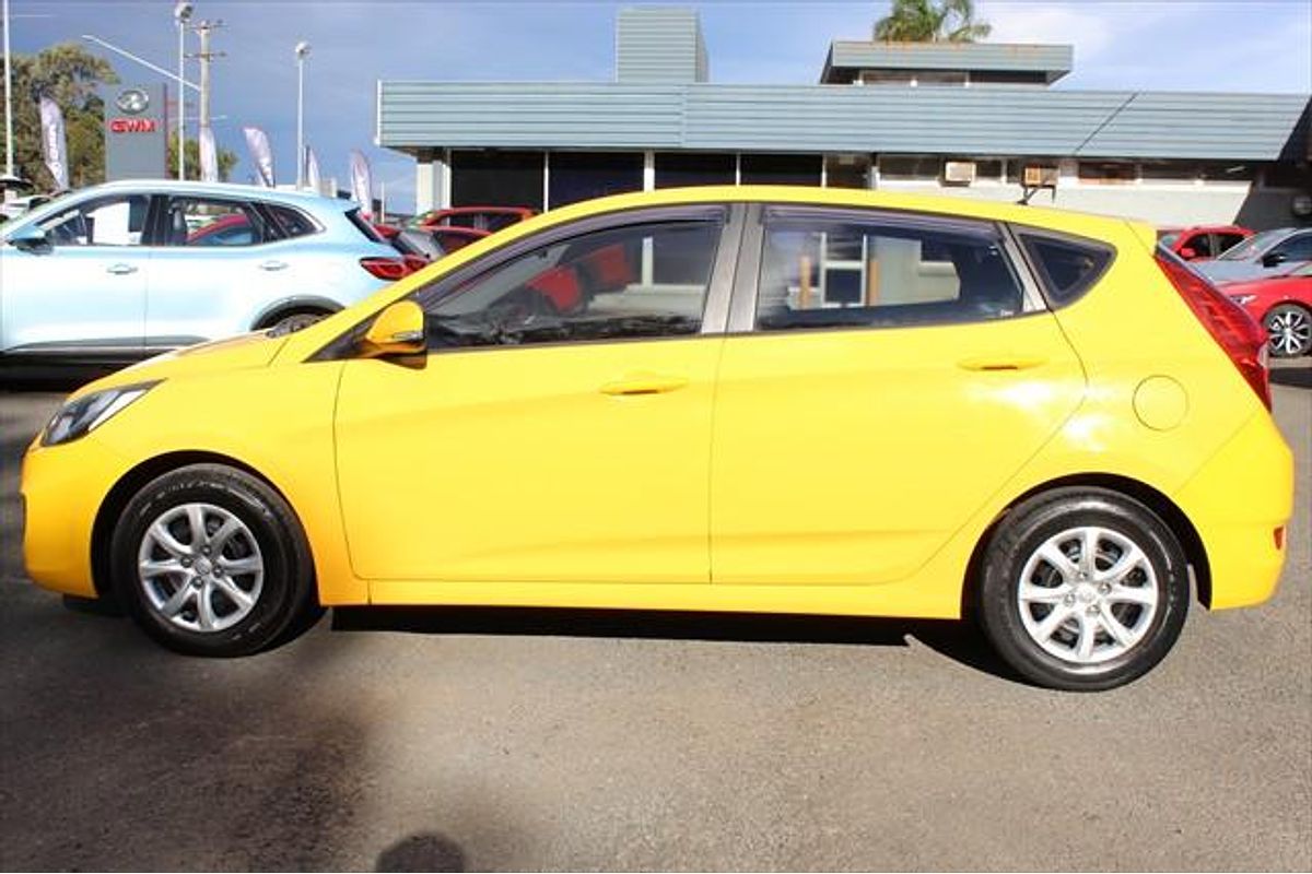 2014 Hyundai Accent Active RB2