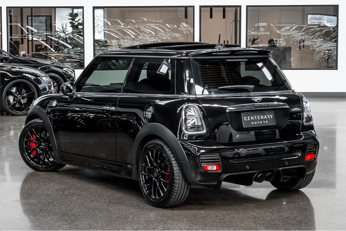 2013 MINI Hatch John Cooper Works R56 LCI
