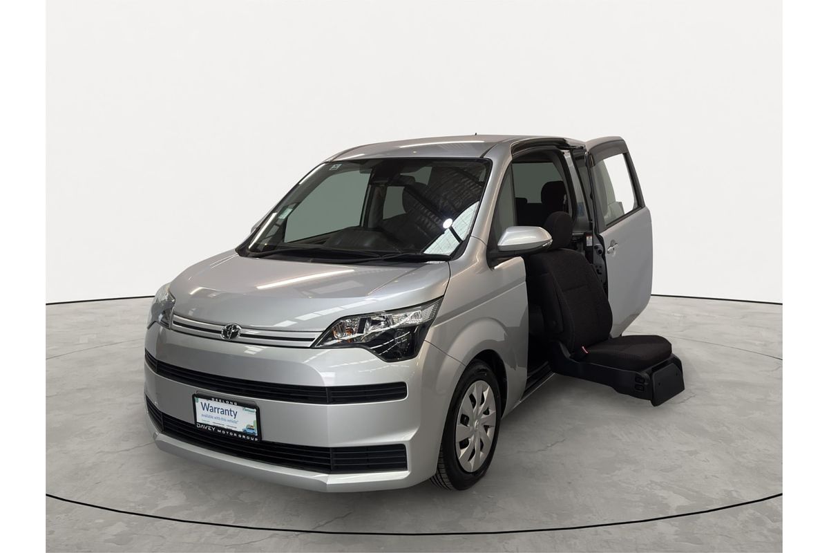 2018 Toyota Spade F Welcab