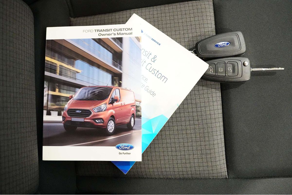 2018 Ford Transit Custom 300S VN SWB Low Roof