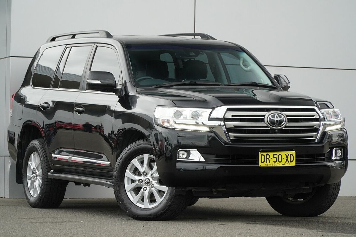 2016 Toyota Landcruiser Sahara VDJ200R