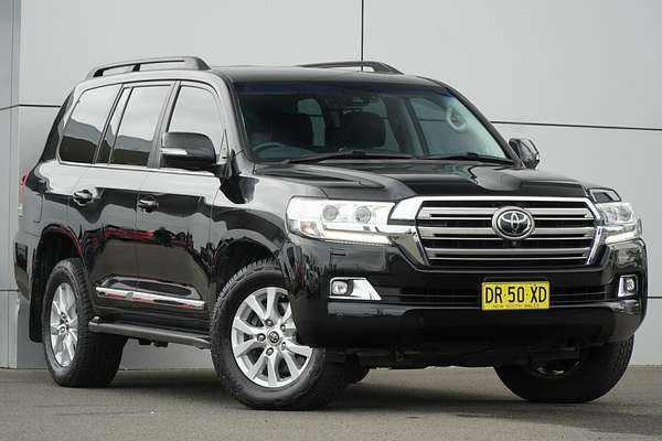 2016 Toyota Landcruiser Sahara VDJ200R