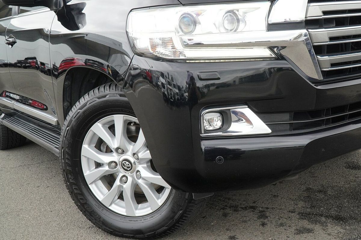 2016 Toyota Landcruiser Sahara VDJ200R