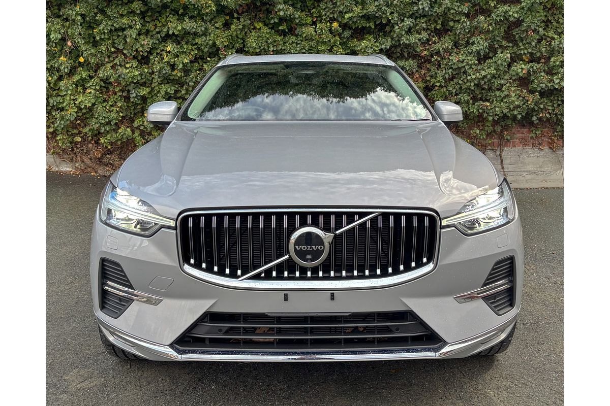 2023 Volvo XC60 Ultimate B5 Bright