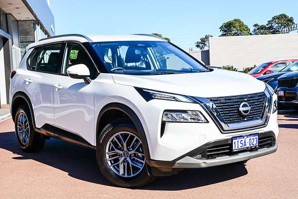 2025 Nissan X-TRAIL ST T33