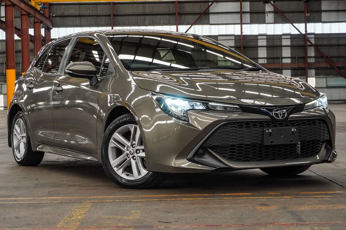 2018 Toyota Corolla Ascent Sport MZEA12R