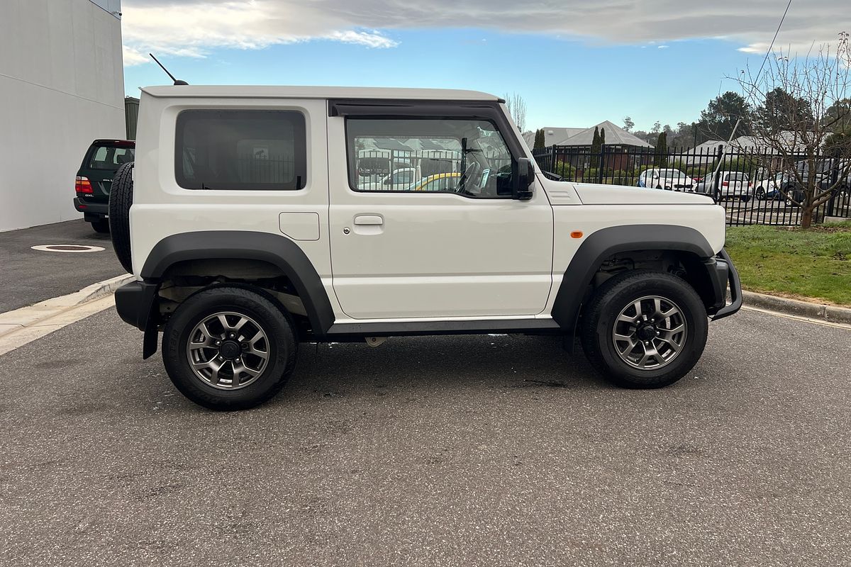 2023 SUZUKI JIMNY GLX 5 SP MANUAL 2D WAGON 4CYL