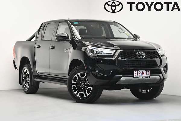 2025 Toyota Hilux SR5 48V GUN126R 4X4