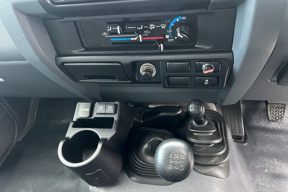 Workmate 4.5L T Diesel Manual Dual Cab Chassis