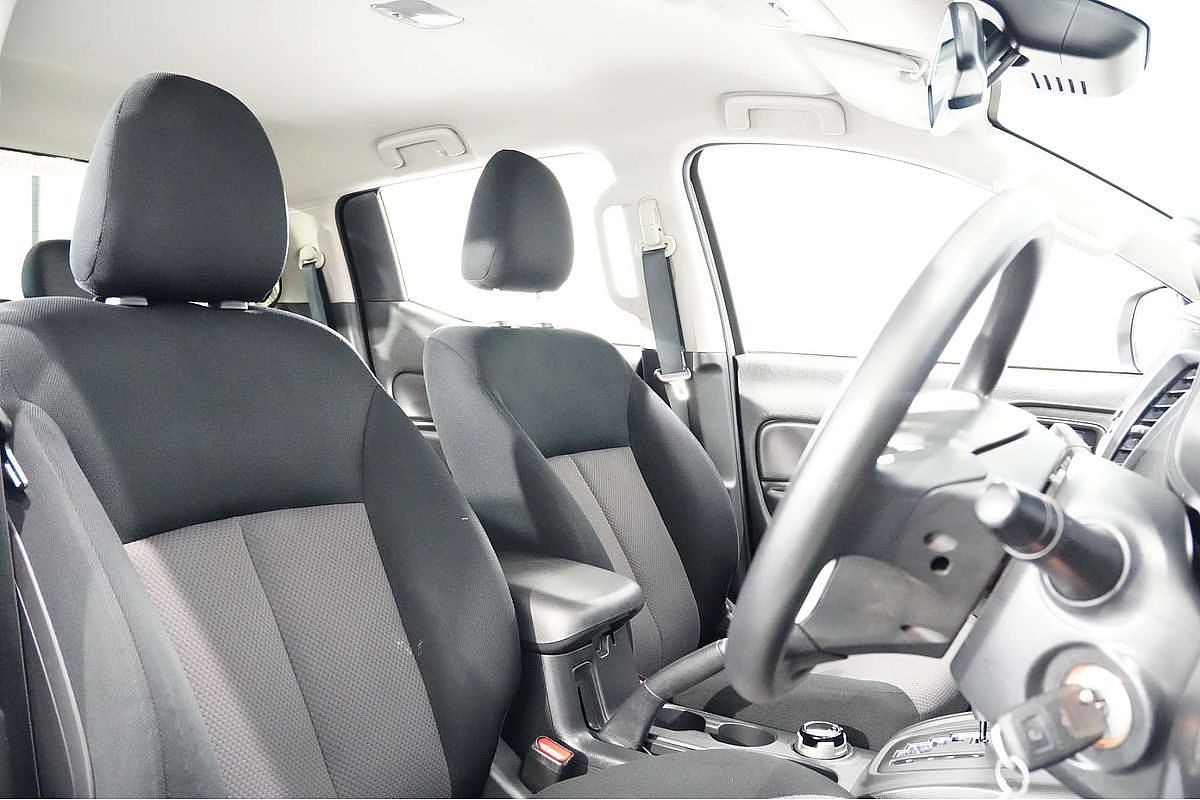 2019 Mitsubishi Triton GLX ADAS MR 4X4