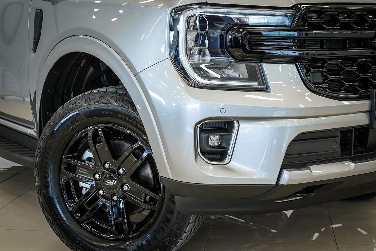 2025 Ford Everest Black Edition 2.0L