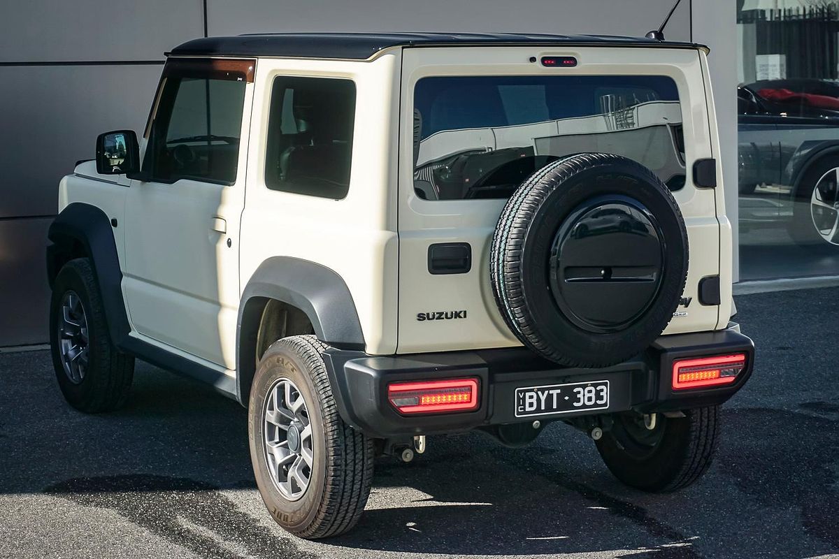 2022 Suzuki Jimny GLX GJ