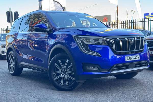 2024 Mahindra XUV 700