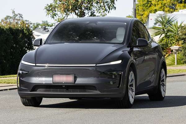 2025 Tesla Model Y Premium Rear-Wheel Drive