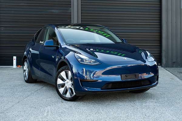 2023 Tesla Model Y Rear-Wheel Drive