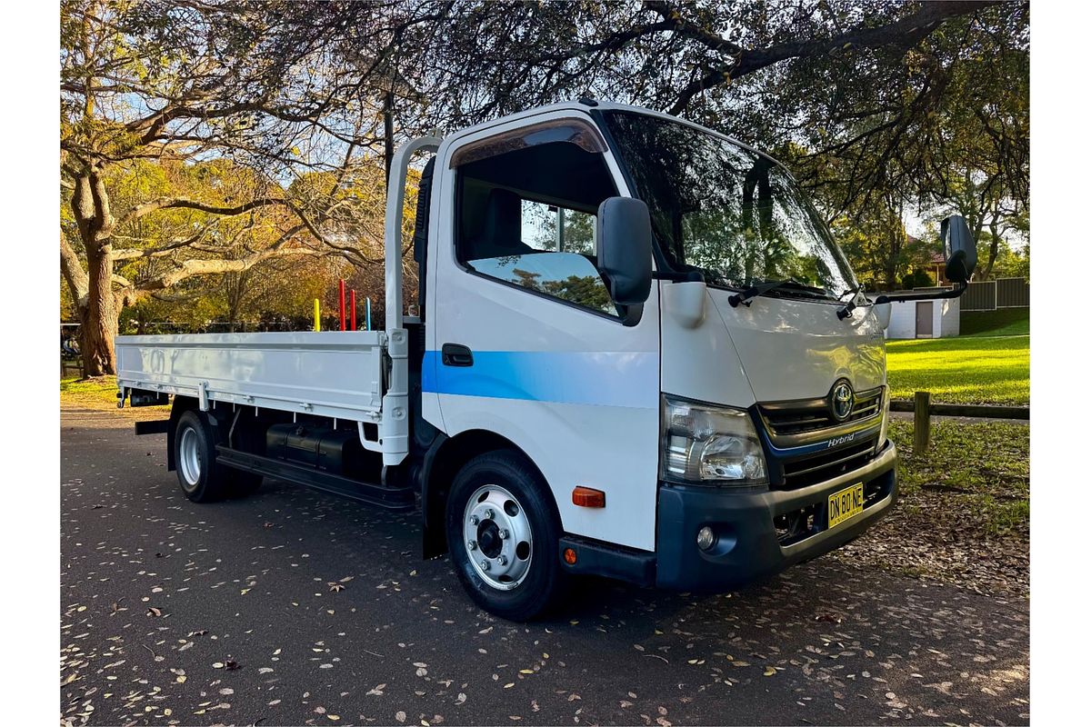 2013 Hino DUTRO 4.0 Litre Turbo DIesel 616 3.0 tonne XKU71 2013