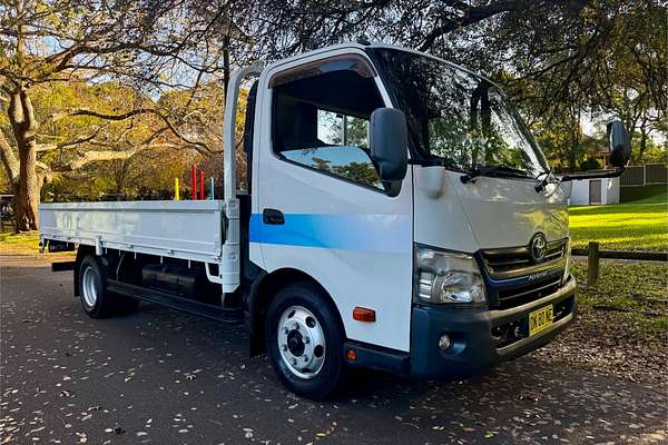 2013 Hino DUTRO 4.0 Litre Turbo DIesel 616 3.0 tonne XKU71 2013