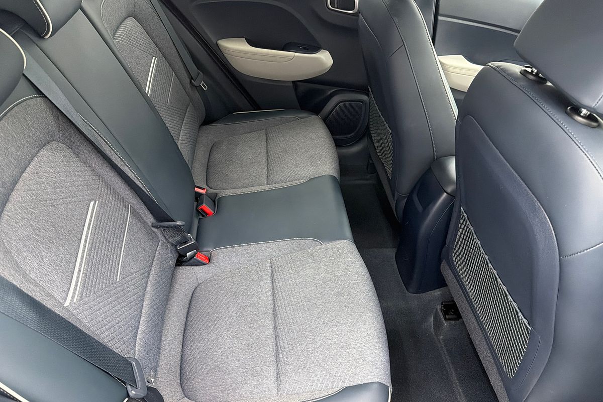 2020 Hyundai Venue Elite QX.2