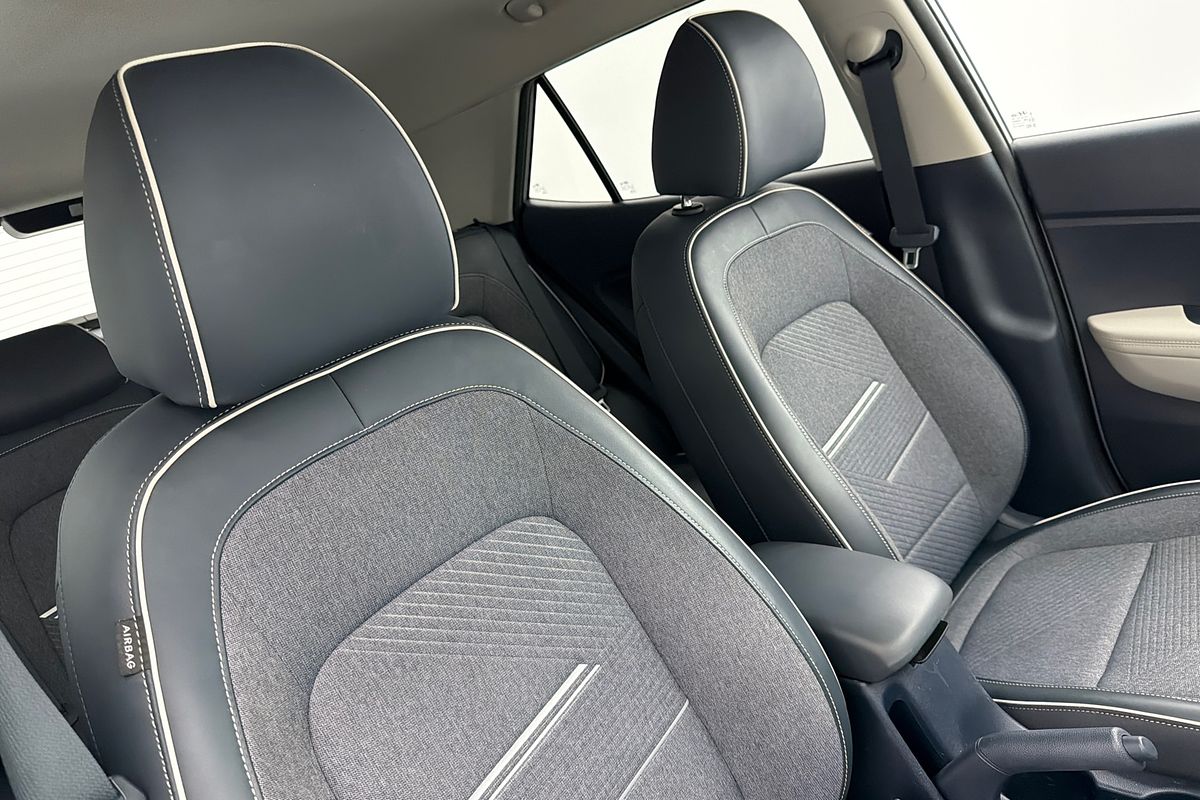 2020 Hyundai Venue Elite QX.2
