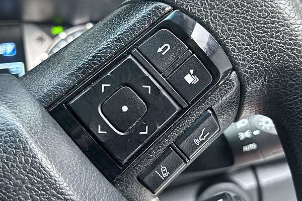 2023 Toyota Hilux SR GUN126R 4X4 thumb-16