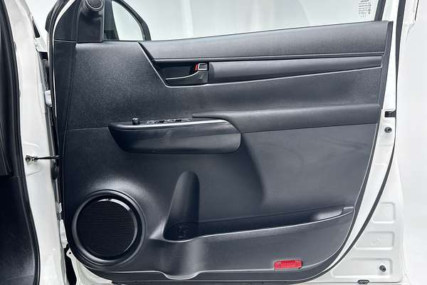 2023 Toyota Hilux SR GUN126R 4X4 thumb-17